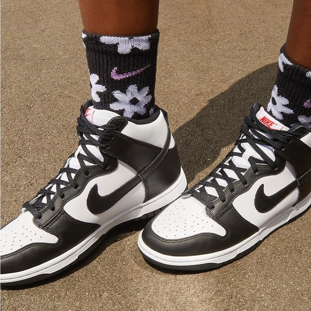 Nike Dunk High Sneakers White Black Size 8.5 - Picture 15 of 15